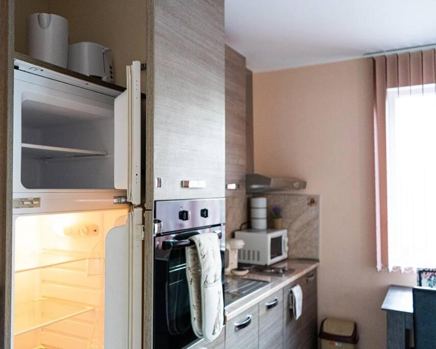Modern & Bright 1Bd Apartment Near Main Square พลอฟดิฟ ภายนอก รูปภาพ