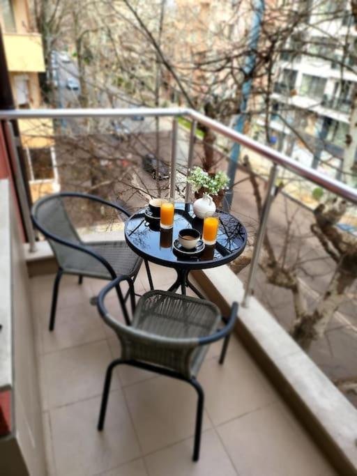 Modern & Bright 1Bd Apartment Near Main Square พลอฟดิฟ ภายนอก รูปภาพ