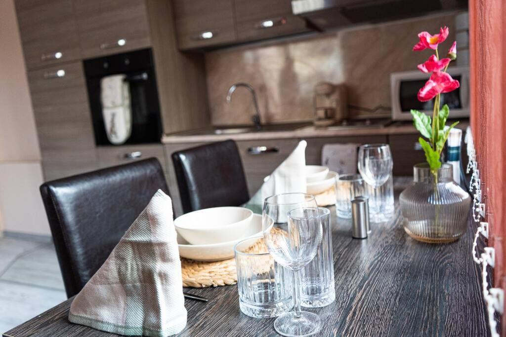 Modern & Bright 1Bd Apartment Near Main Square พลอฟดิฟ ภายนอก รูปภาพ