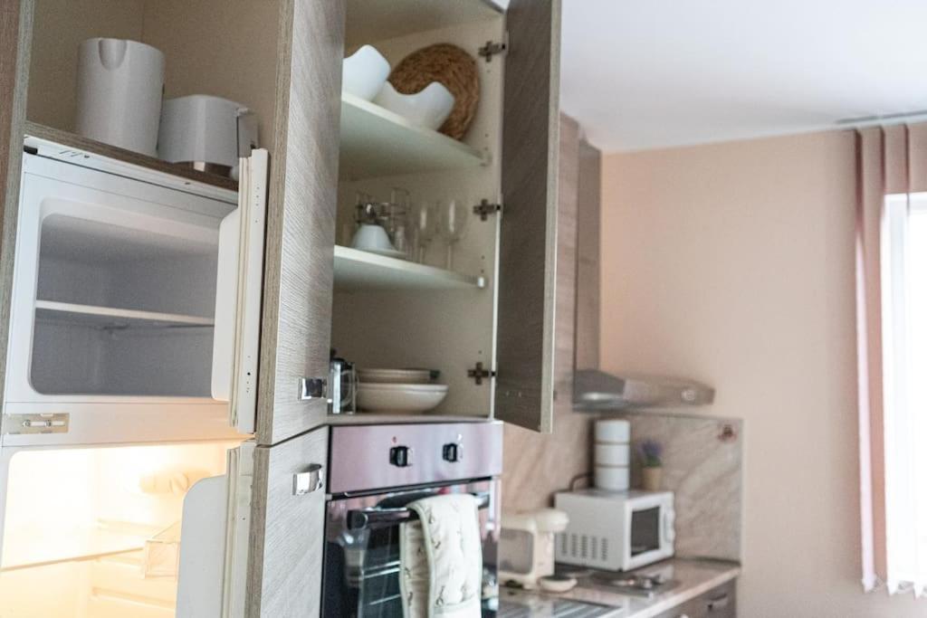 Modern & Bright 1Bd Apartment Near Main Square พลอฟดิฟ ภายนอก รูปภาพ